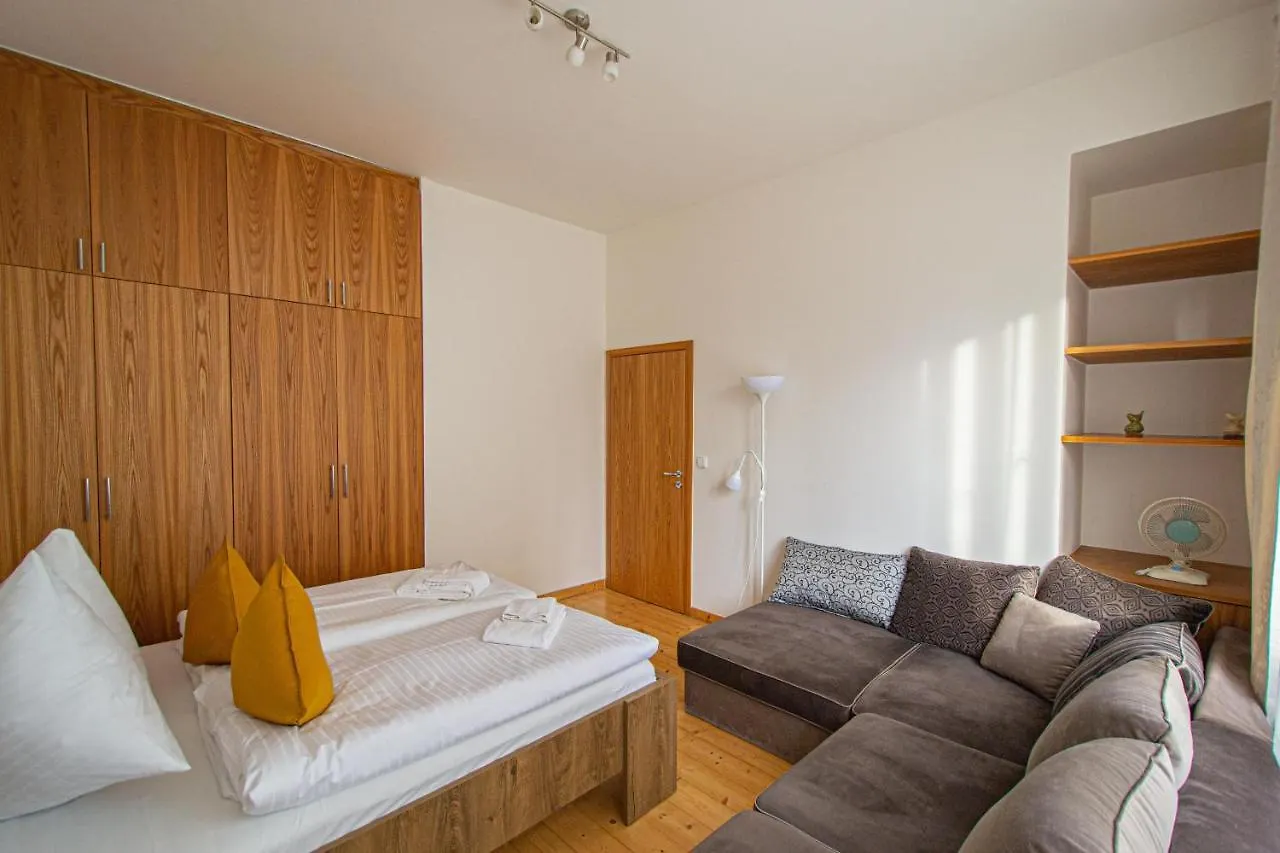Bright Ruterra Apartment In The Heart Of Πράγα 0*,