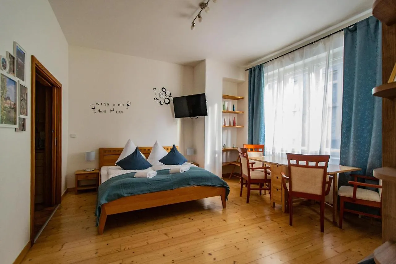 Bright Ruterra Apartment In The Heart Of Πράγα